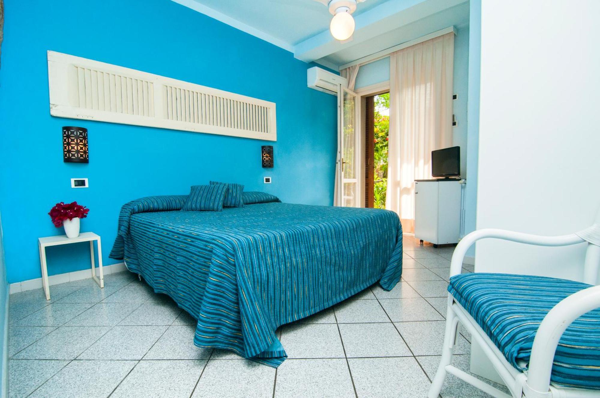 Hotel Cernia Isola Botanica SantʼAndrea Kültér fotó